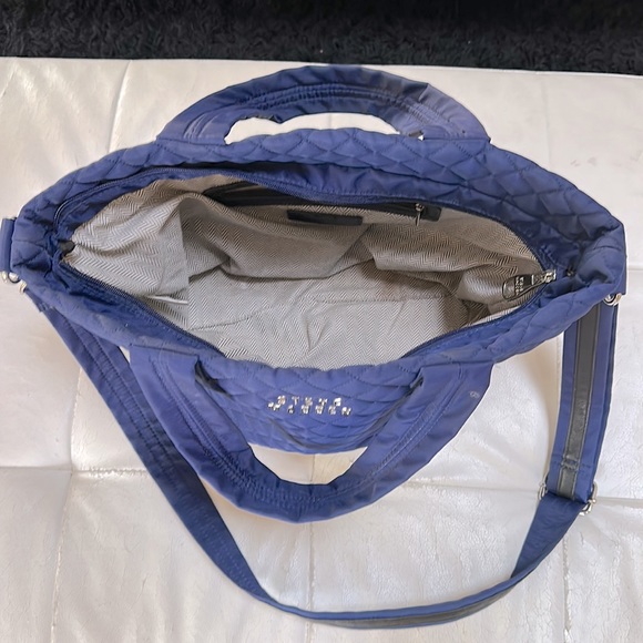 Steve Madden Quilted Design Overnight, Beach, or Diaper Bag - Picture 4 of 5